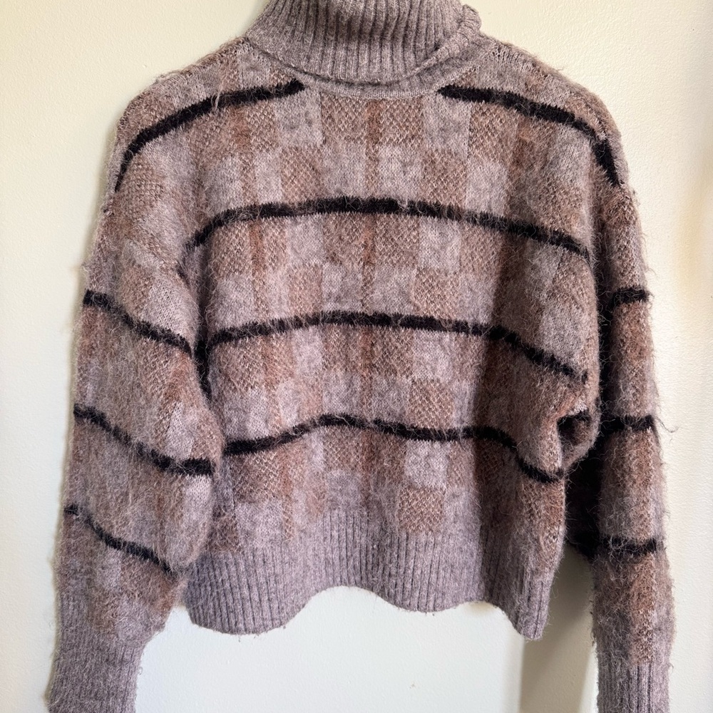 RD Style Plaid Turtleneck Sweater in Brown and Black